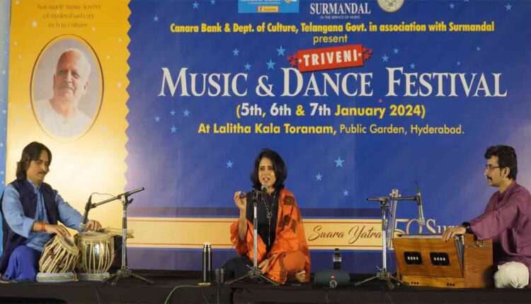 Sniti Mishra Enthralled With Her Melodious Vocals